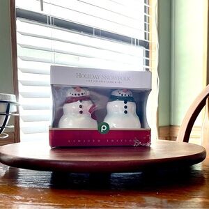 **NIB** Holiday Snowman - Salt & Pepper Shakers - Publix 2014 - Encore Edition